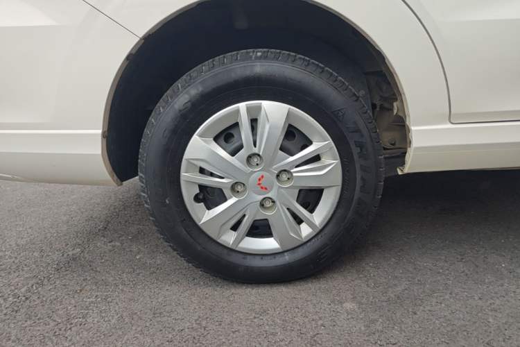 Used Wuling Hongguang 2021 1.5L Revised S Standard Version with Electric Power Steering LAR Exterior 5