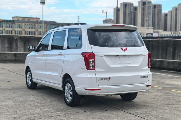 Used Wuling Hongguang 2021 1.5L Revised S Standard Version with Electric Power Steering LAR Exterior 5