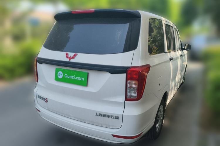 Used Wuling Hongguang 2021 1.5L S Base Version LAR Exterior 5