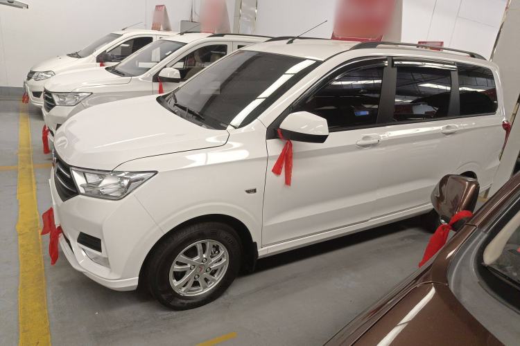 Used Wuling Hongguang 2021 1.5L Revised S Standard Version with Electric Power Steering LAR Exterior 5