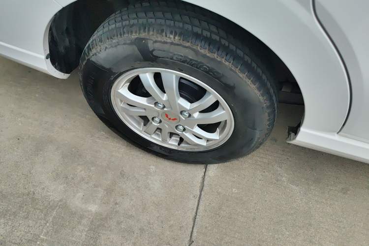 Used Wuling Hongguang 2021 1.5L Revised S Standard Version with Electric Power Steering LAR Exterior 5