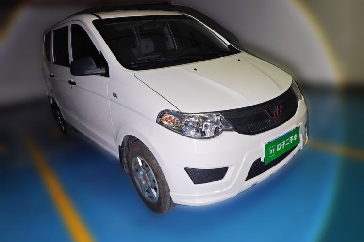Used Wuling Hongguang 2021 1.5L S Base Version LAR Front Right 45 Deg