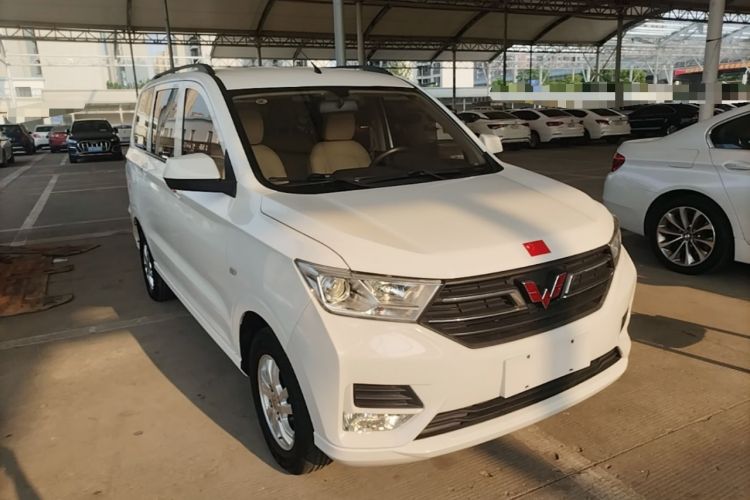 Used Wuling Hongguang 2021 1.5L Revised S Standard Version with Electric Power Steering LAR Front Right 45 Deg