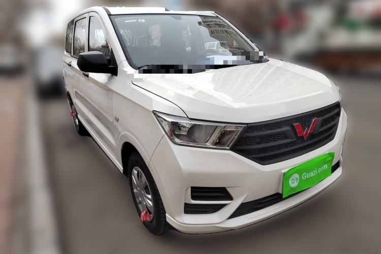 Used Wuling Hongguang 2021 1.5L S Base Version LAR Front Right 45 Deg