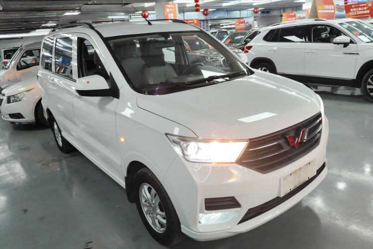 Used Wuling Hongguang 2021 1.5L S Standard Version LAR Front Right 45 Deg