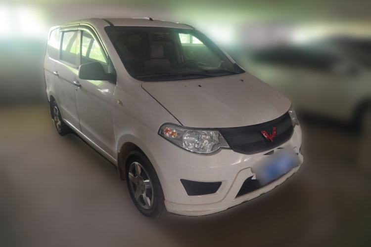 Used Wuling Hongguang 2021 1.5L S Base Version LAR Front Right 45 Deg