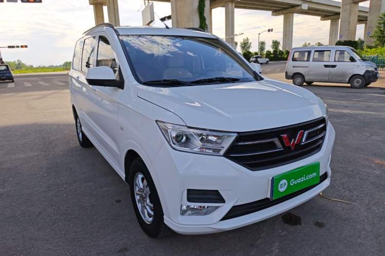 Used Wuling Hongguang 2021 1.5L Revised S Standard Version with Electric Power Steering LAR Front Right 45 Deg