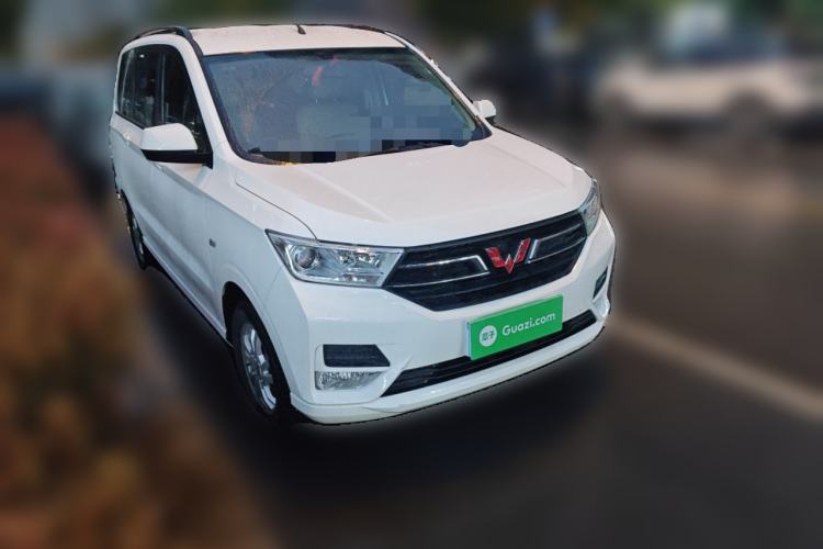 Used Wuling Hongguang 2021 1.5L S Comfort Edition LAR Front Right 45 Deg