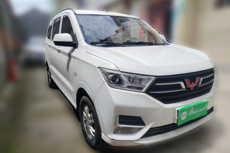 Used Wuling Hongguang 2021 1.5L S Standard Version LAR Front Right 45 Deg