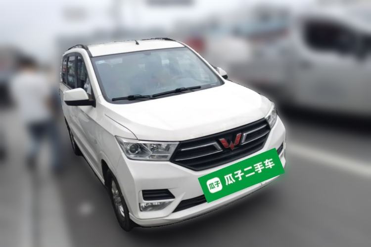 Used Wuling Hongguang 2021 1.5L S Comfort Edition LAR Front Right 45 Deg