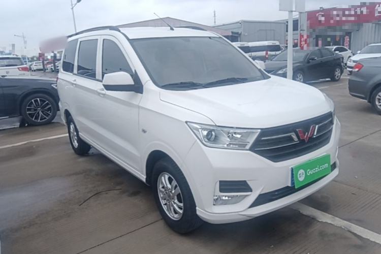 Used Wuling Hongguang 2021 1.5L Revised S Standard Version with Electric Power Steering LAR Front Right 45 Deg