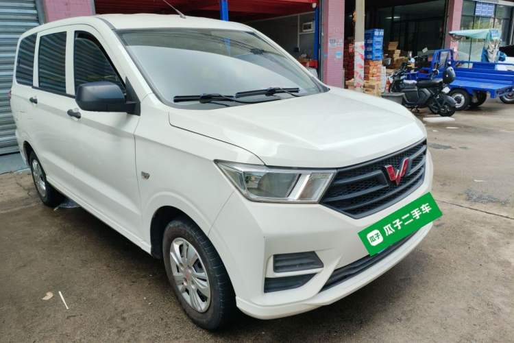 Used Wuling Hongguang 2021 1.5L Revised S Base Version with Electric Power Steering LAR Front Right 45 Deg