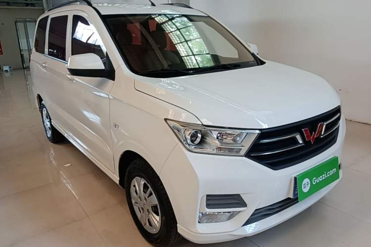 Used Wuling Hongguang 2021 1.5L Revised S Standard Version with Electric Power Steering LAR Front Right 45 Deg