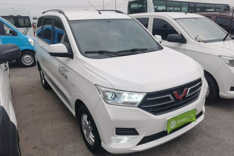 Used Wuling Hongguang 2021 1.5L Facelifted S Comfort Version with Electric Power Steering LAR Front Right 45 Deg