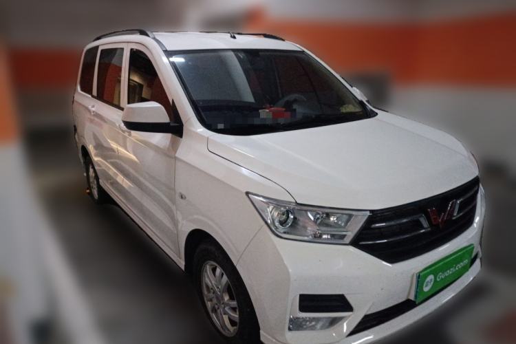 Used Wuling Hongguang 2021 1.5L S Standard Version LAR Front Right 45 Deg