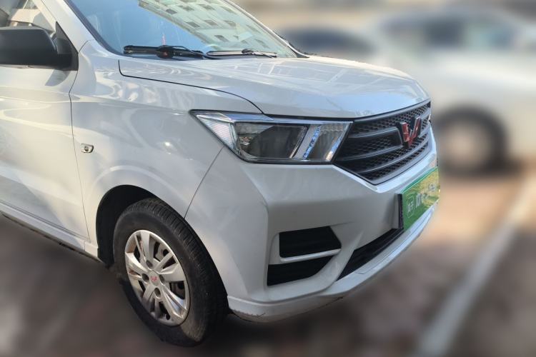 Used Wuling Hongguang 2021 1.5L S Base Version LAR Front Right 45 Deg