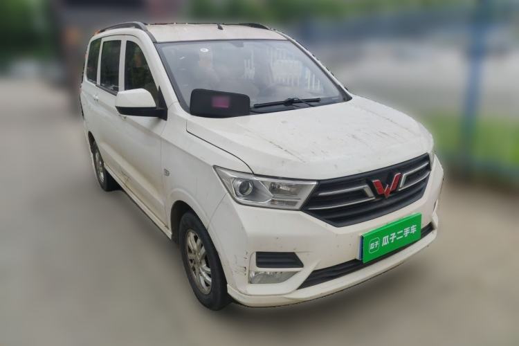 Used Wuling Hongguang 2021 1.5L S Standard Version LAR Front Right 45 Deg