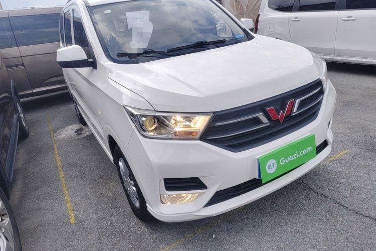 Used Wuling Hongguang 2021 1.5L Revised S Standard Version with Electric Power Steering LAR Front Right 45 Deg