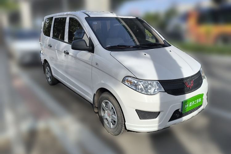Used Wuling Hongguang 2021 1.5L S Base Version LAR Front Right 45 Deg