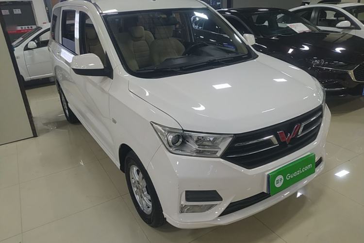 Used Wuling Hongguang 2021 1.5L Revised S Standard Version with Electric Power Steering LAR Front Right 45 Deg