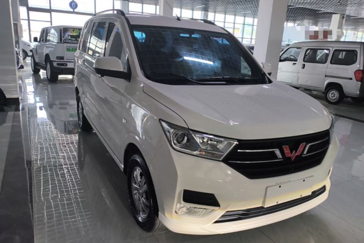 Used Wuling Hongguang 2021 1.5L Revised S Standard Version with Electric Power Steering LAR Front Right 45 Deg