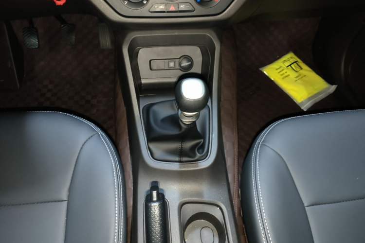 Used Wuling Hongguang 2021 1.5L Revised S Standard Version with Electric Power Steering LAR Gear Lever
