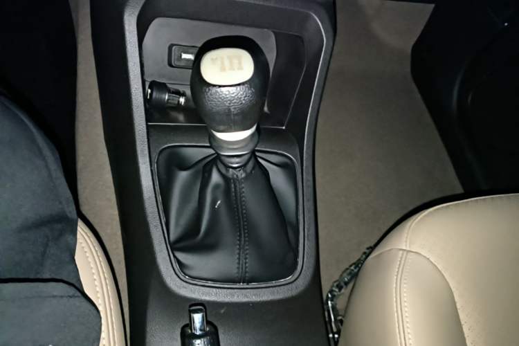 Used Wuling Hongguang 2021 1.5L Facelifted S Comfort Version with Electric Power Steering LAR Gear Lever