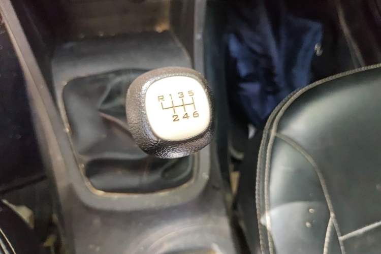 Used Wuling Hongguang 2021 1.5L Revised S Standard Version Hydraulic-Power-Assisted LAR Gear Lever