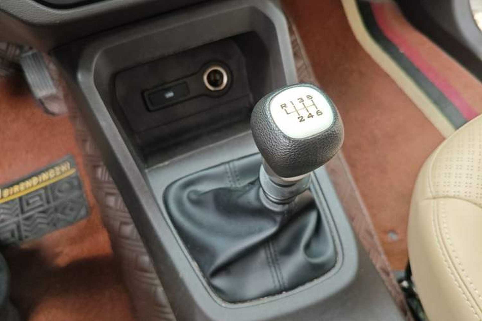 Used Wuling Hongguang 2021 1.5L Facelifted S Comfort Version with Electric Power Steering LAR Gear Lever