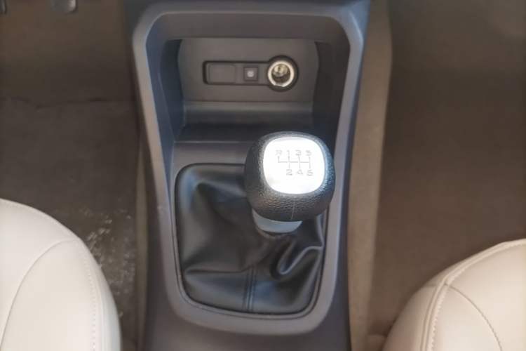 Used Wuling Hongguang 2021 1.5L Revised S Standard Version with Electric Power Steering LAR Gear Lever
