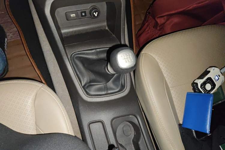 Used Wuling Hongguang 2021 1.5L S Comfort Edition LAR Gear Lever