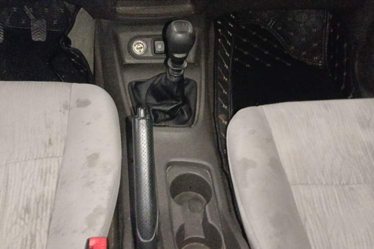 Used Wuling Hongguang 2021 1.5L Revised S Base Version with Electric Power Steering LAR Gear Lever