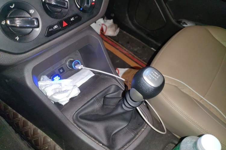 Used Wuling Hongguang 2021 1.5L Facelifted S Comfort Version with Electric Power Steering LAR Gear Lever