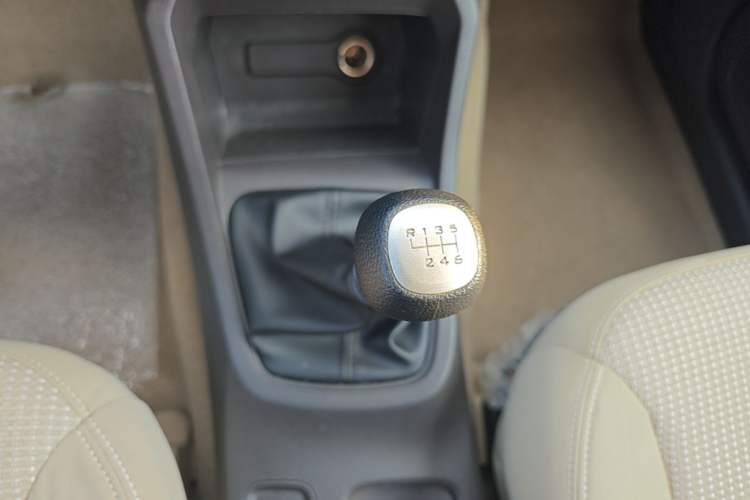 Used Wuling Hongguang 2021 1.5L Revised S Standard Version with Electric Power Steering LAR Gear Lever