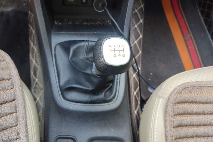 Used Wuling Hongguang 2021 1.5L S Comfort Edition LAR Gear Lever