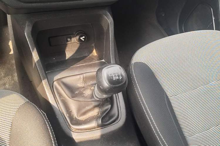 Used Wuling Hongguang 2021 1.5L S Base Version LAR Gear Lever