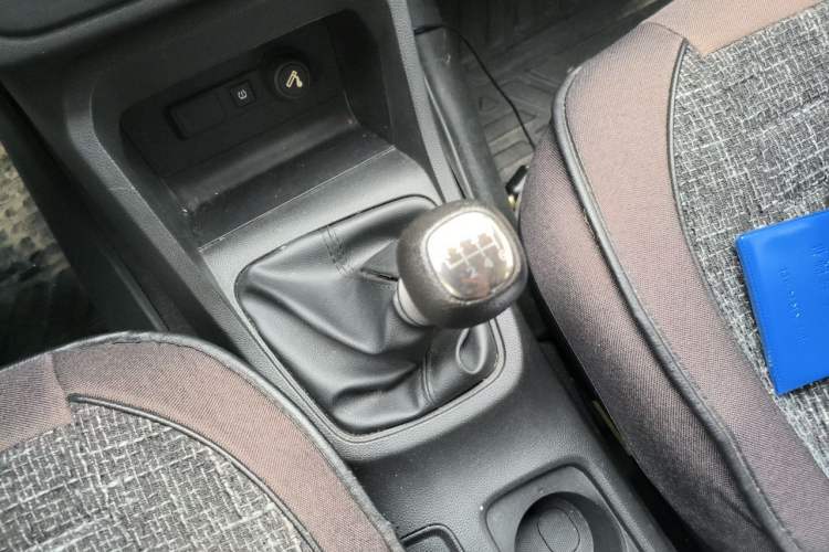 Used Wuling Hongguang 2021 1.5L S Base Version LAR Gear Lever