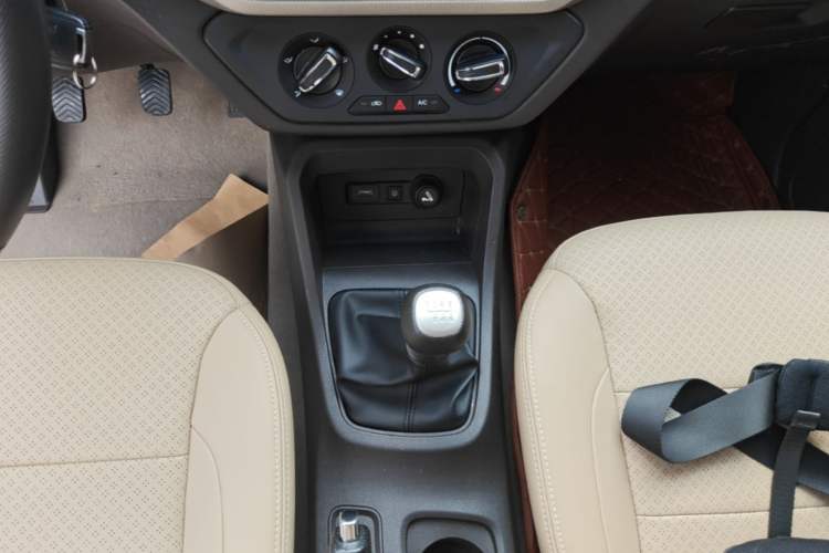 Used Wuling Hongguang 2021 1.5L Facelift S Comfort Version Hydraulic Power Steering LAR Gear Lever