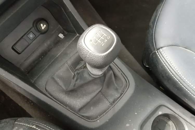 Used Wuling Hongguang 2021 1.5L Revised S Base Version with Electric Power Steering LAR Gear Lever