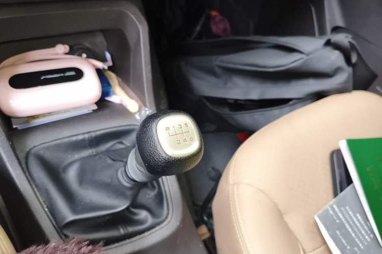 Used Wuling Hongguang 2021 1.5L S Comfort Edition LAR Gear Lever