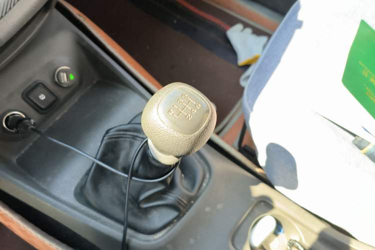 Used Wuling Hongguang 2021 1.5L Revised S Base Version Hydraulic Power Steering LAR Gear Lever
