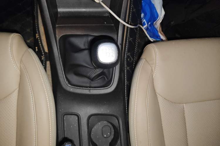 Used Wuling Hongguang 2021 1.5L S Comfort Edition LAR Gear Lever