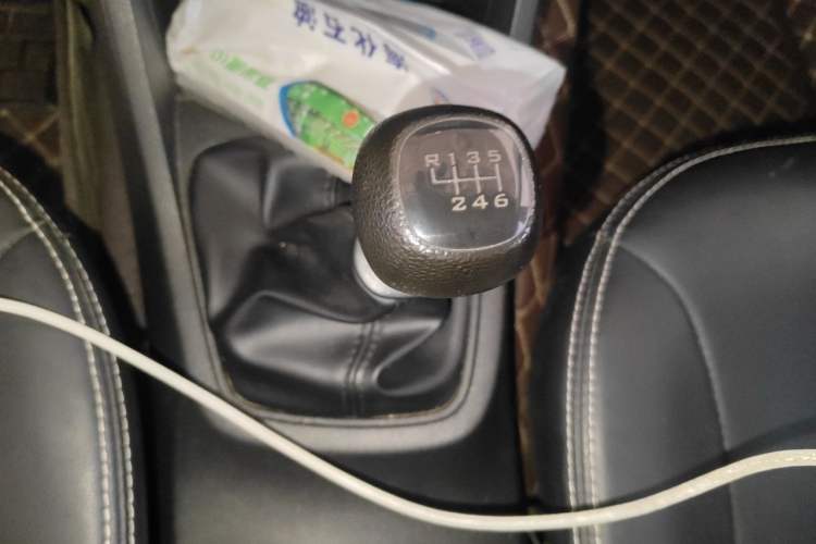 Used Wuling Hongguang 2021 1.5L Revised S Base Version with Electric Power Steering LAR Gear Lever