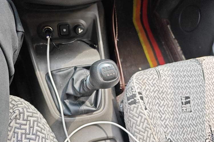 Used Wuling Hongguang 2021 1.5L Revised S Base Version Hydraulic Power Steering LAR Gear Lever
