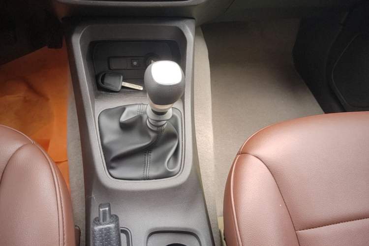 Used Wuling Hongguang 2021 1.5L Revised S Standard Version Hydraulic-Power-Assisted LAR Gear Lever