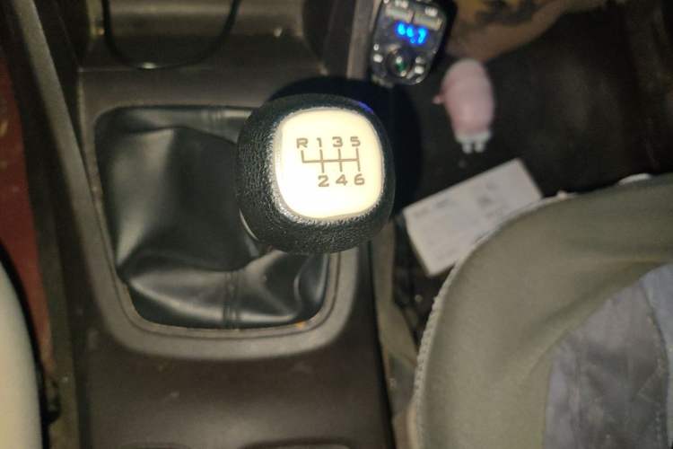 Used Wuling Hongguang 2021 1.5L S Standard Version LAR Gear Lever