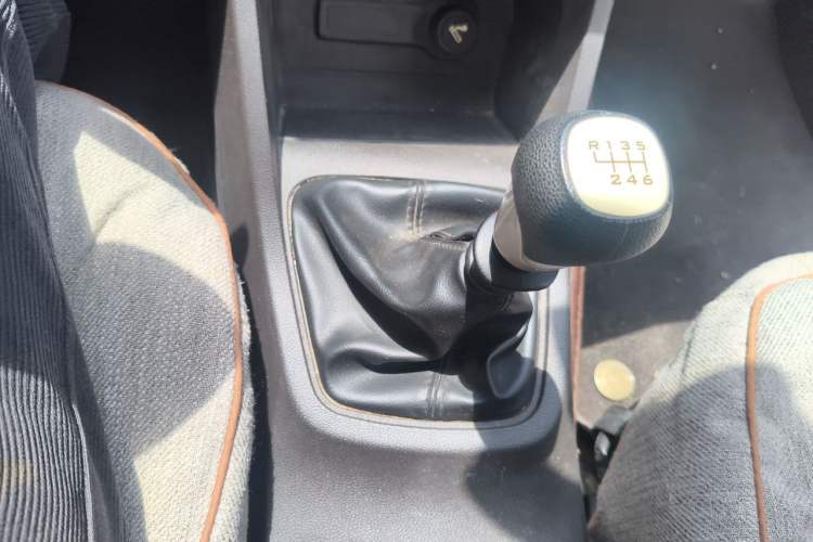 Used Wuling Hongguang 2021 1.5L Revised S Standard Version with Electric Power Steering LAR Gear Lever