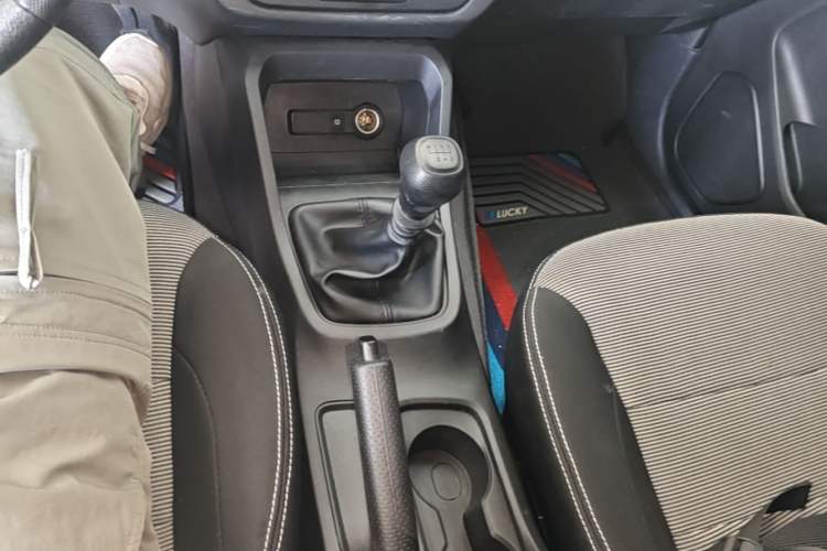 Used Wuling Hongguang 2021 1.5L S Base Version LAR Gear Lever