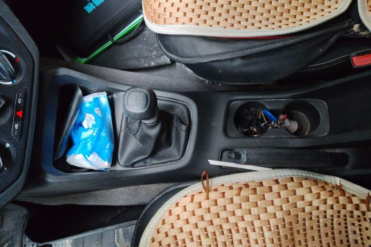 Used Wuling Hongguang 2021 1.5L Revised S Base Version with Electric Power Steering LAR Gear Lever