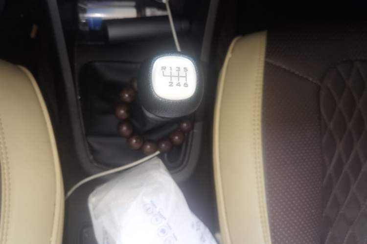 Used Wuling Hongguang 2021 1.5L Revised S Standard Version Hydraulic-Power-Assisted LAR Gear Lever